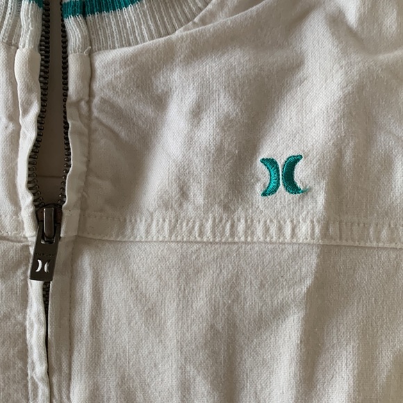 $5 to be donated - Hurley large white zip jacket stripe - Picture 3 of 4